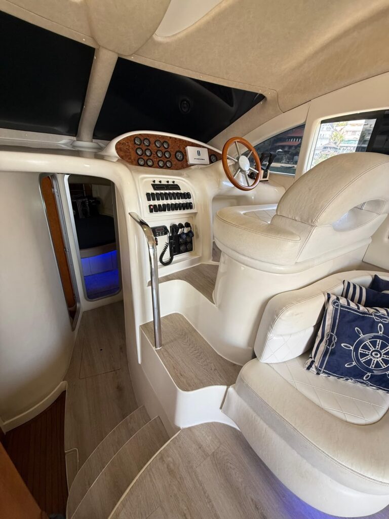 Azimut 380