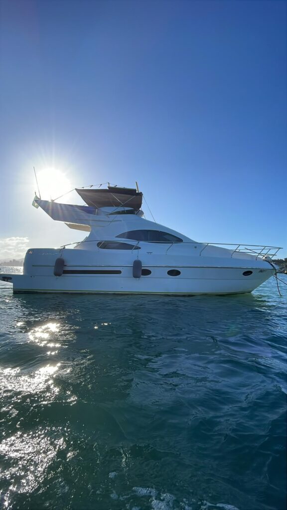 Azimut 380