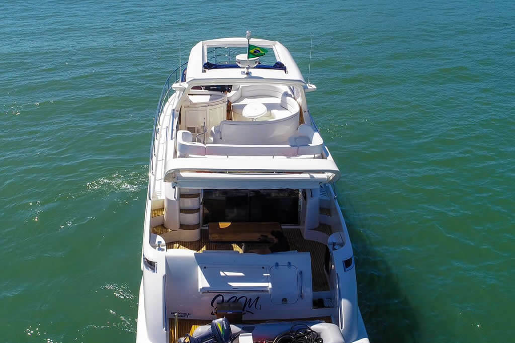 Azimut 600